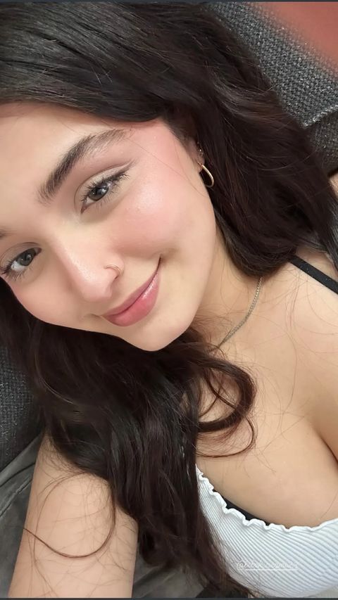 angela45kp's Profile Photo