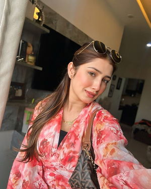 Cora37's Profile Photo