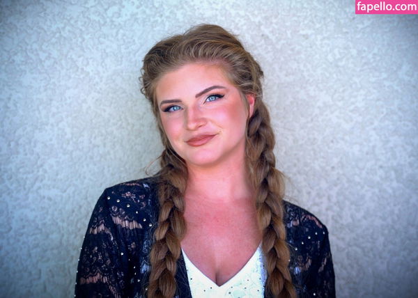 wifenof758, 22 years old from Denmark