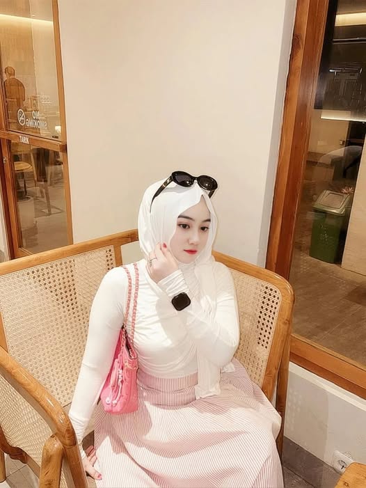 fobohip895, 25 years old from United Kingdom