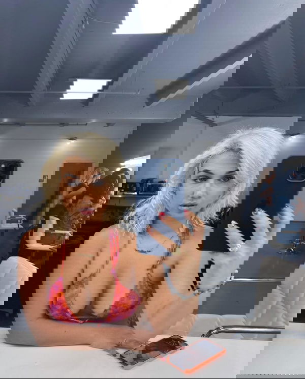 Hookup253, 28 years old from United States