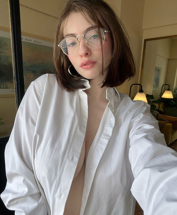 lhfvx8okcc, 21 years old from United States