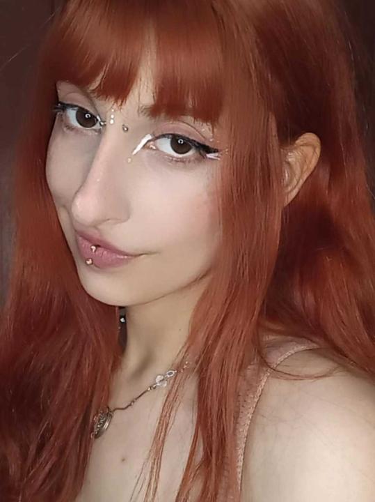 dovasa, 24 years old from United States