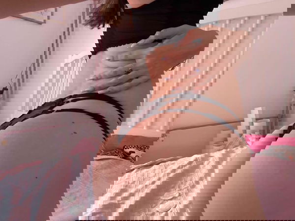 Florence9987, 20 years old from Canada