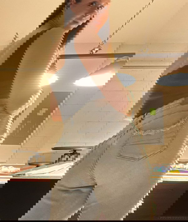 Remene, 23 years old from Italy