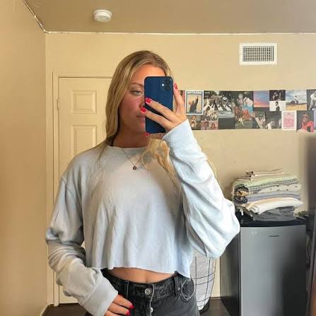 lamiyaxx, 18 years old from Canada