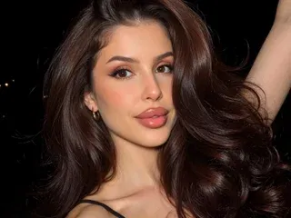 basihoke, 24 years old from United States