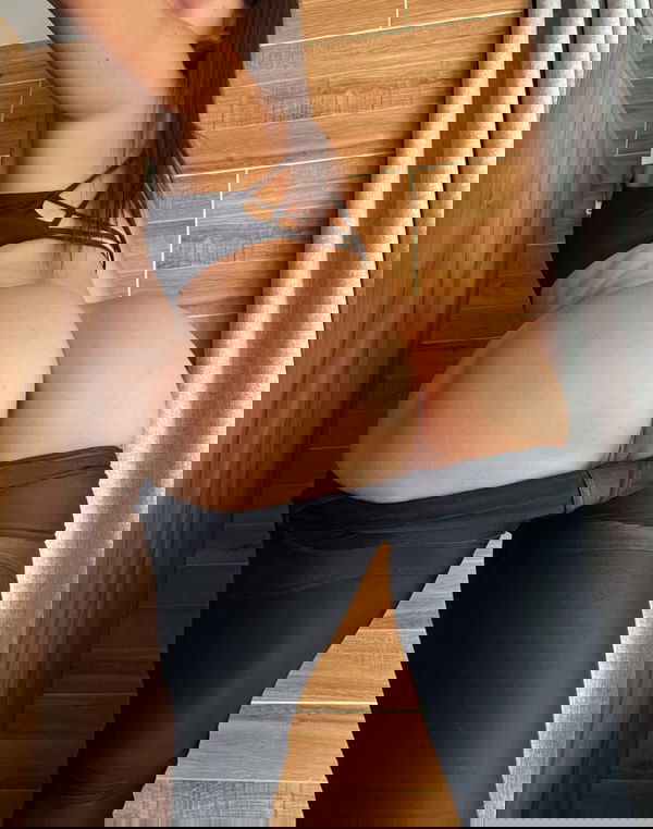 Ellie1hjg, 19 years old from Australia