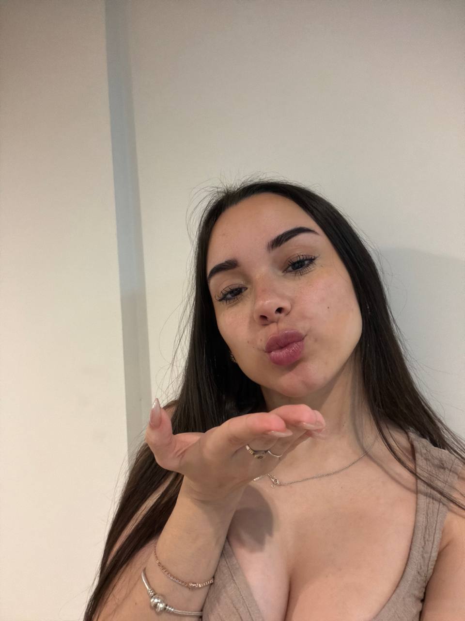 vonyjo's Cover Photo