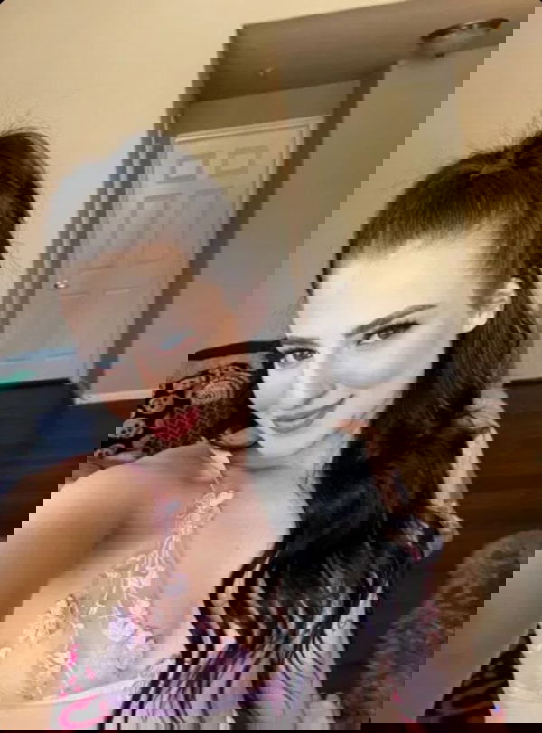 viwavgfd, 25 years old from United States