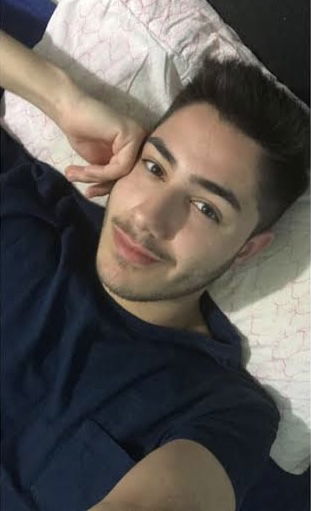 Stefan76777, 20 years old from Romania