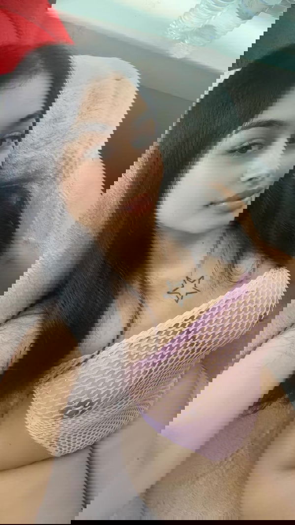 begumdie, 19 years old from United States