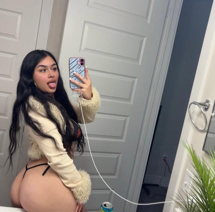 iceyesout's Cover Photo