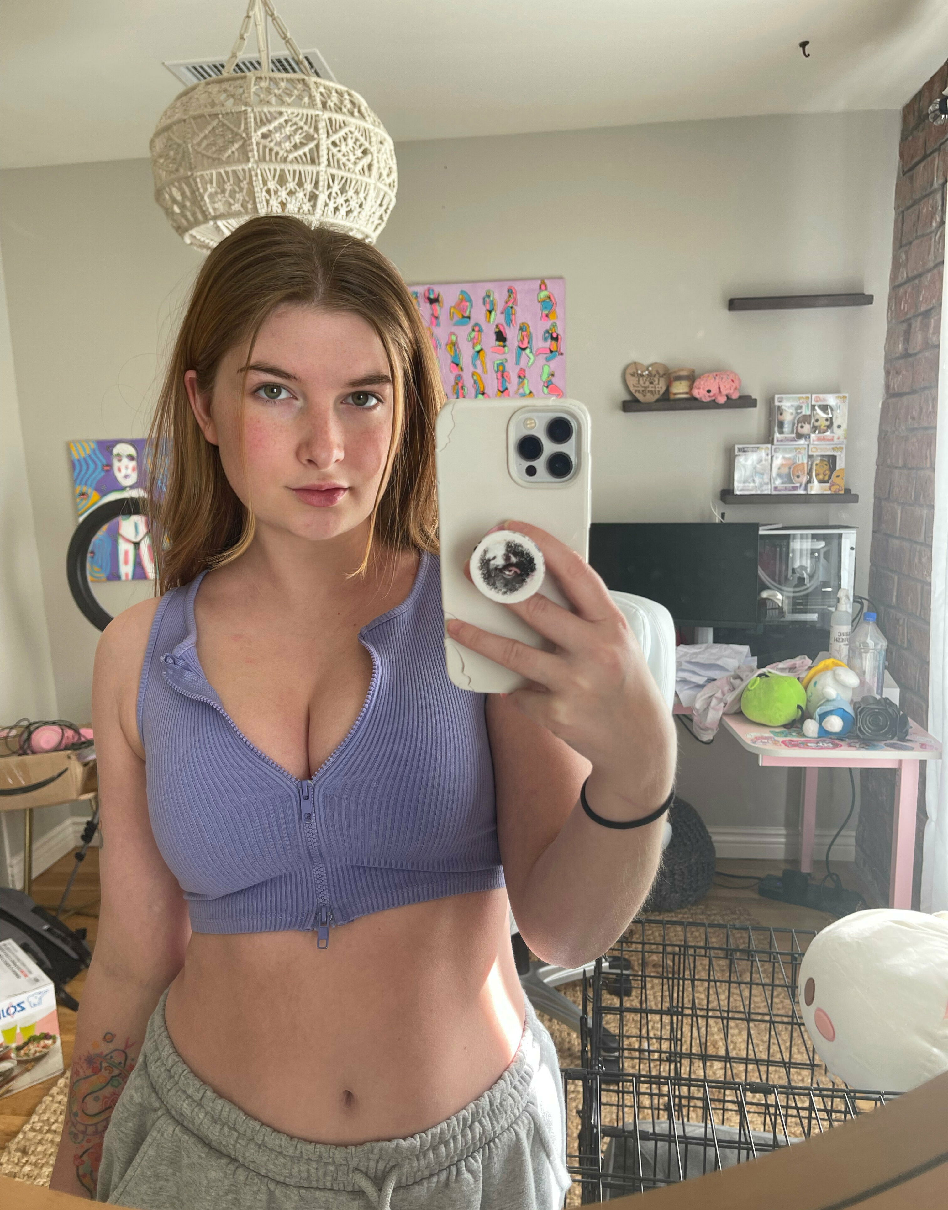 enila5786, 23 years old from Canada