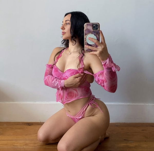 joaneb16be2cb, 27 years old from United States