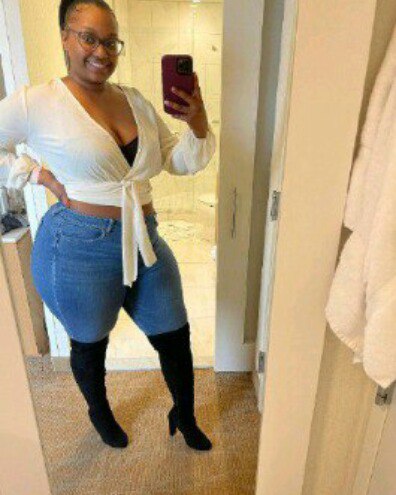 LoraF, 34 years old from United States