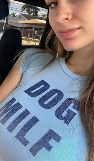 pe6ybvqlt2cx, 23 years old from United States