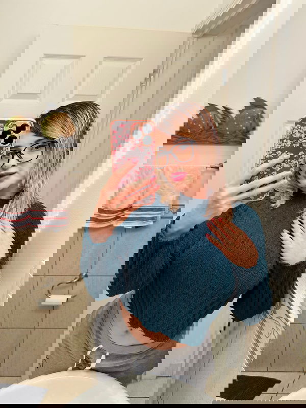 Denny Ava, 21 years old from United Kingdom