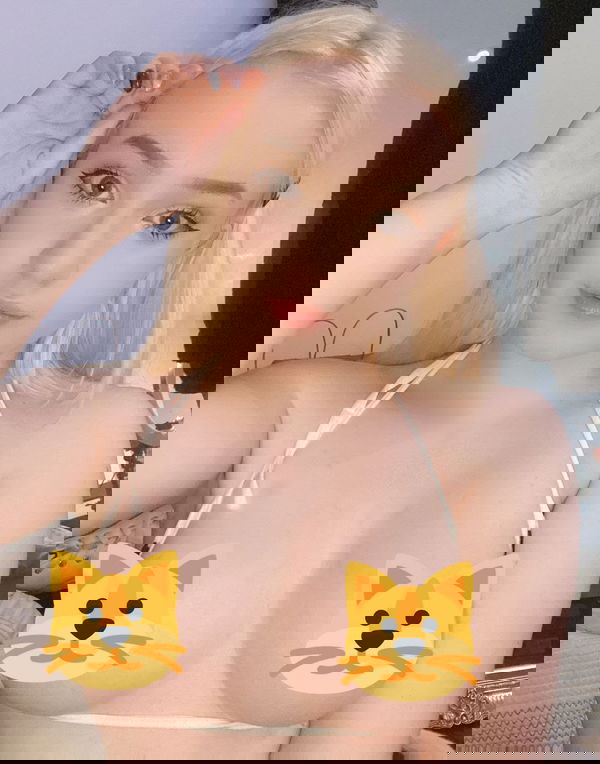 xicaf48385, 19 years old from United States