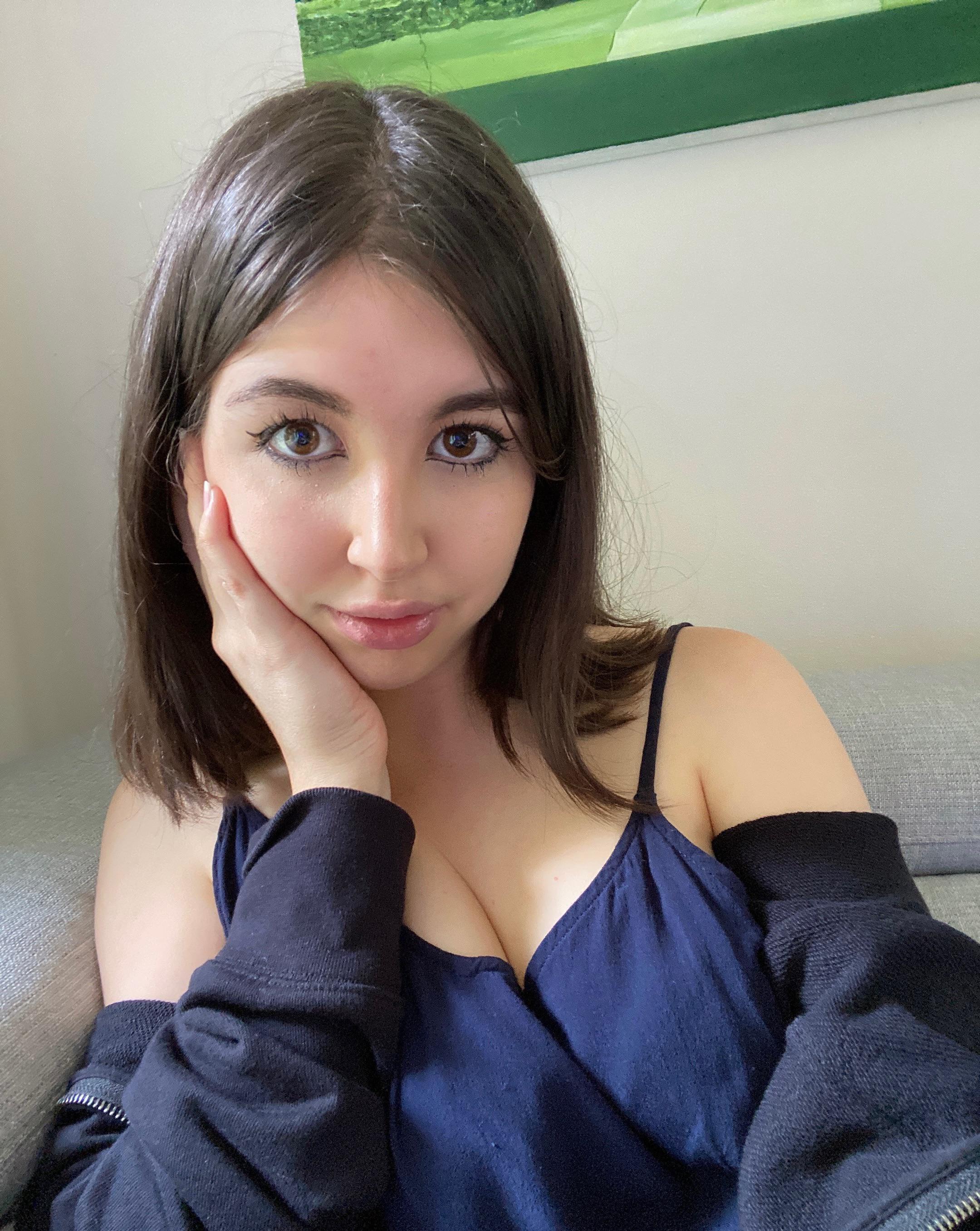 avawhait556g, 22 years old from United States