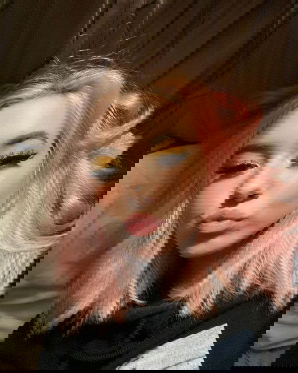 yihoca2055, 20 years old from United States