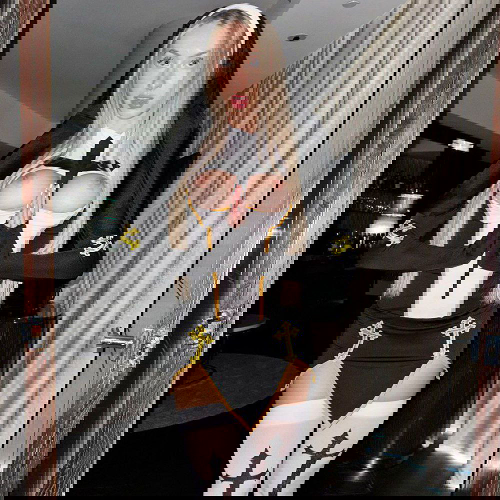 cumgn20's Cover Photo