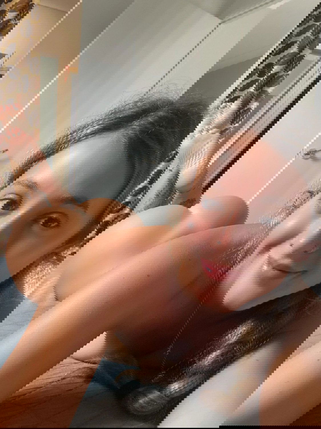 nevilomi's Profile Photo