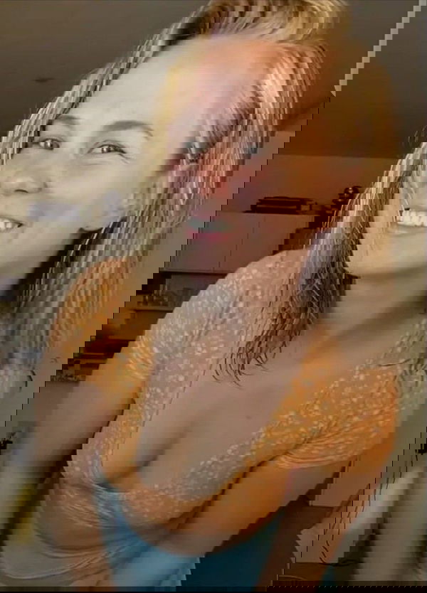 topib86055, 19 years old from United Kingdom