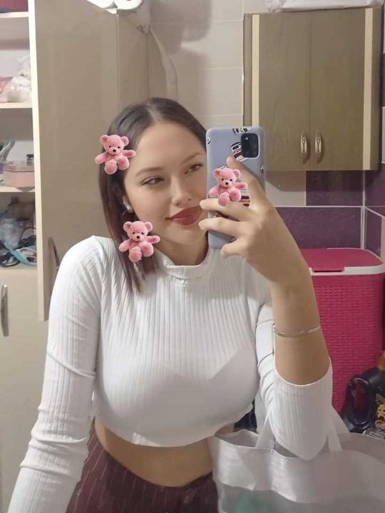 siqolehy, 25 years old from Canada