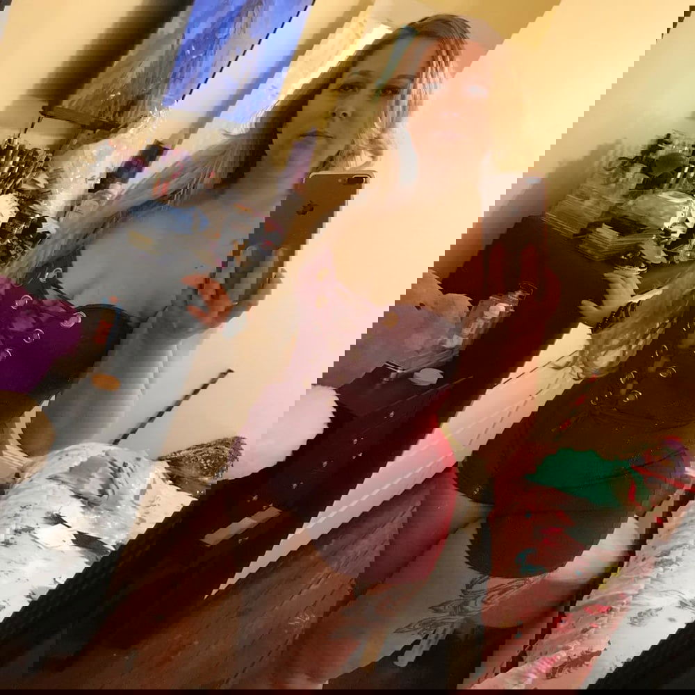 Alexaana6664's Cover Photo