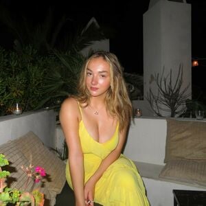 regoc99092, 22 years old from United Kingdom