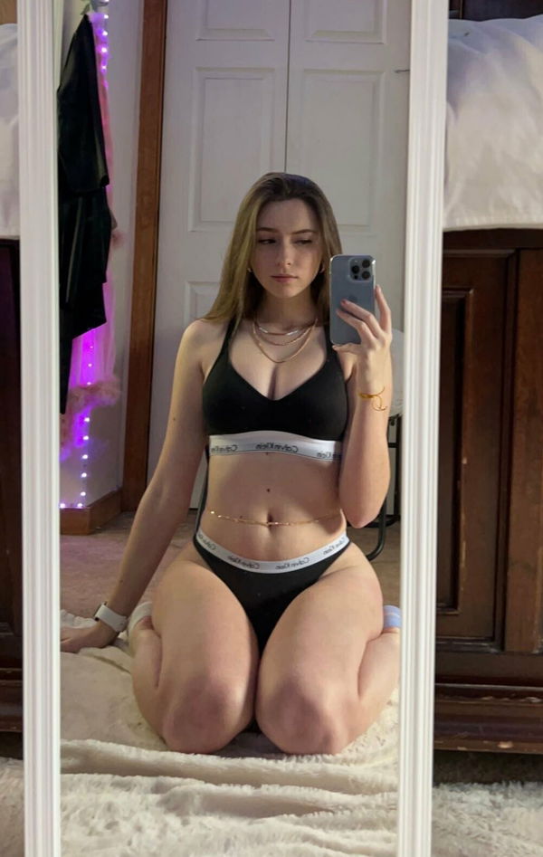 rose2119, 19 years old from United States