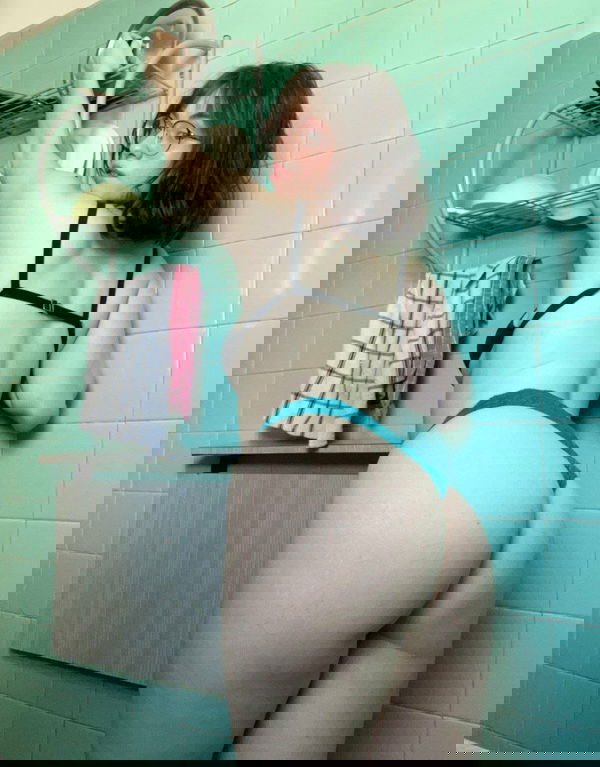 semov58373, 22 years old from Greece