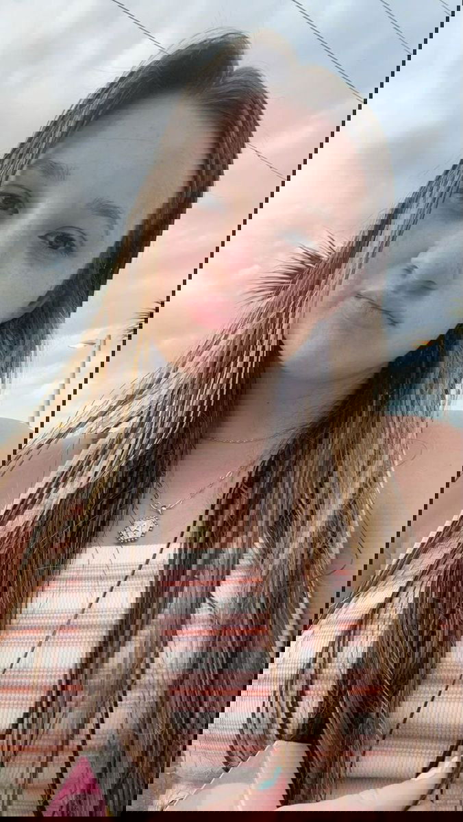 Elise015's Cover Photo