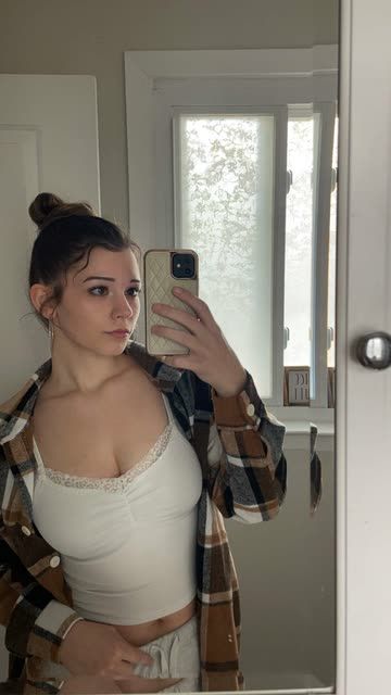 yoteno9398, 23 years old from Canada