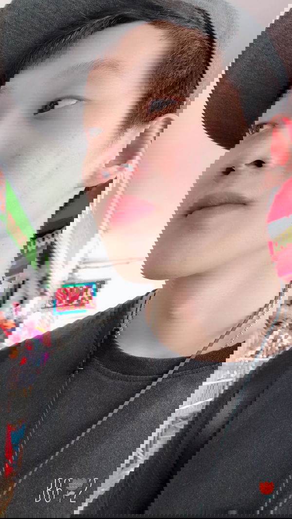 Ninesixhokup, 28 years old from Singapore