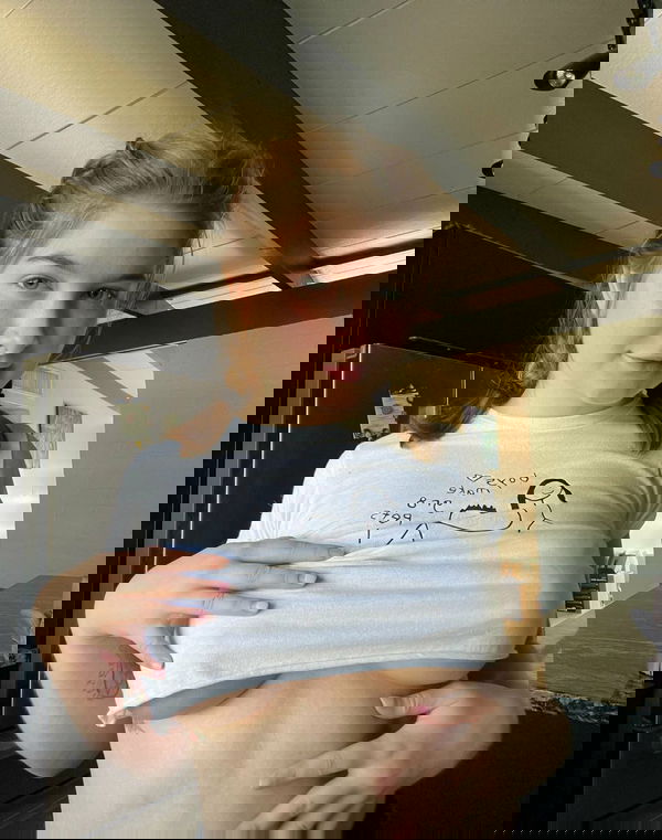 yqoveps, 22 years old from United States