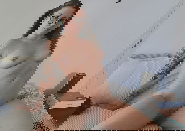 Lexi566556, 19 years old from Philippines