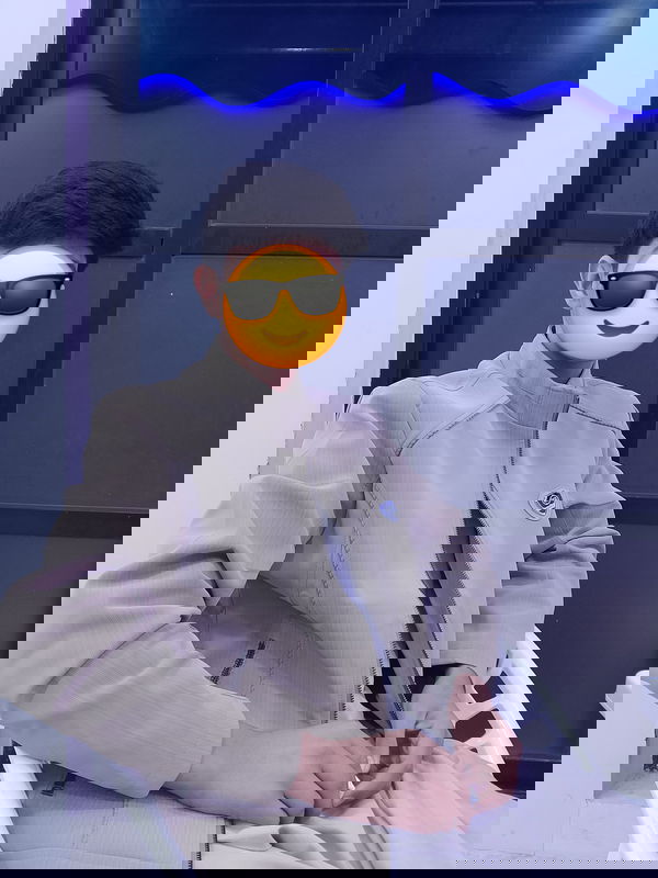 mh5044, 22 years old from Pakistan