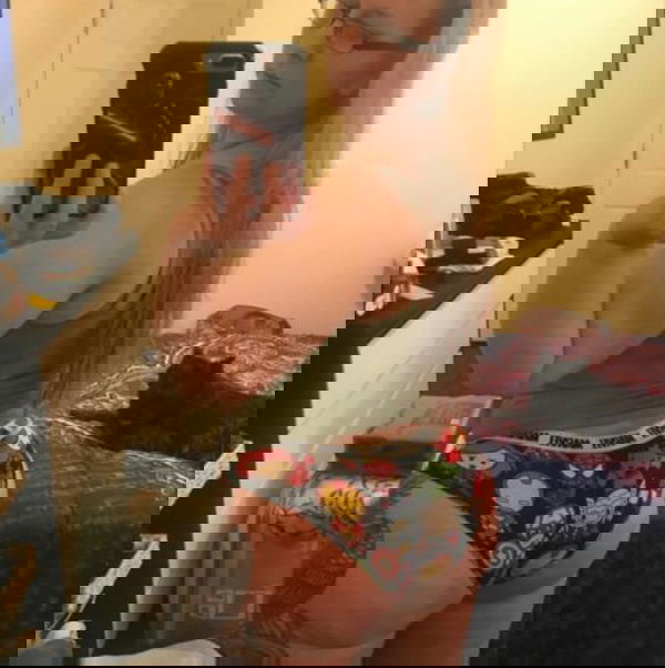 Alexa858175, 36 years old from United States