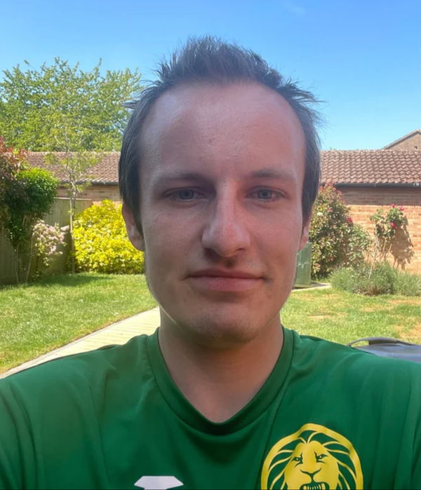 makemexplode69, 25 years old from United Kingdom