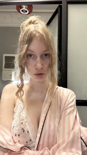 vapah60154, 26 years old from Italy