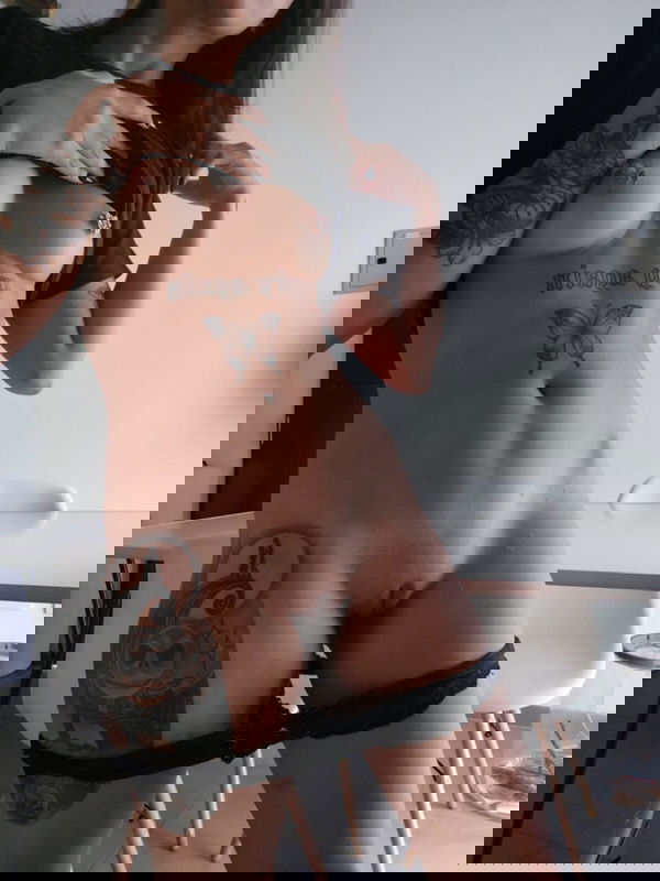 webar84860, 21 years old from United States