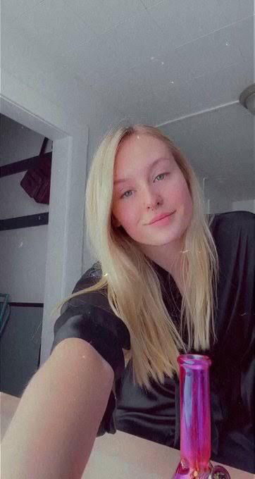 Florence4838's Profile Photo