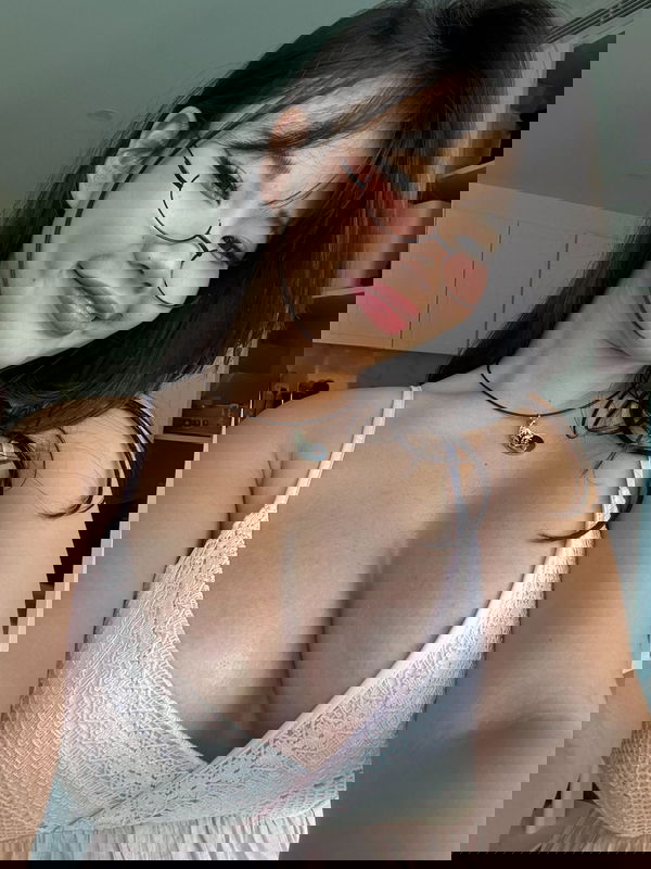 hitbag341, 23 years old from United States