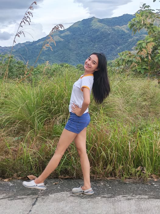 dinaki7819's Cover Photo