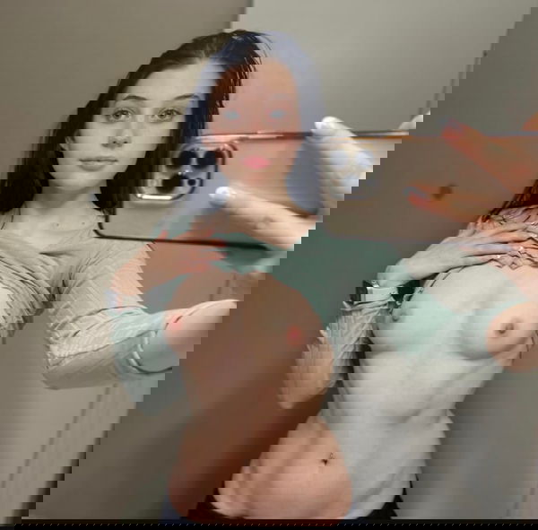 vawem72853, 23 years old from Italy