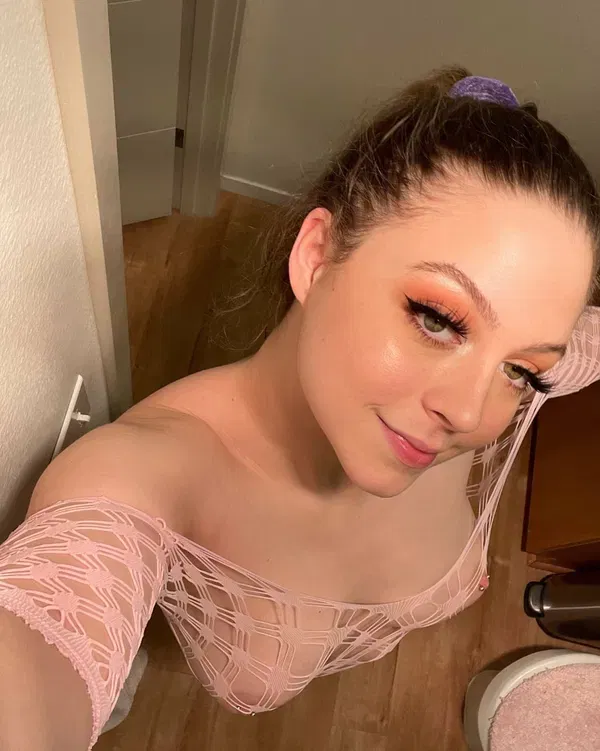 nifoga4013, 22 years old from Austria