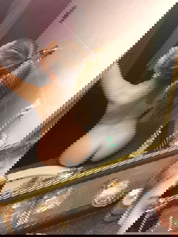 hixog89900, 21 years old from United Kingdom