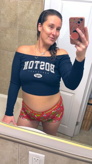 lilaye9009's Cover Photo